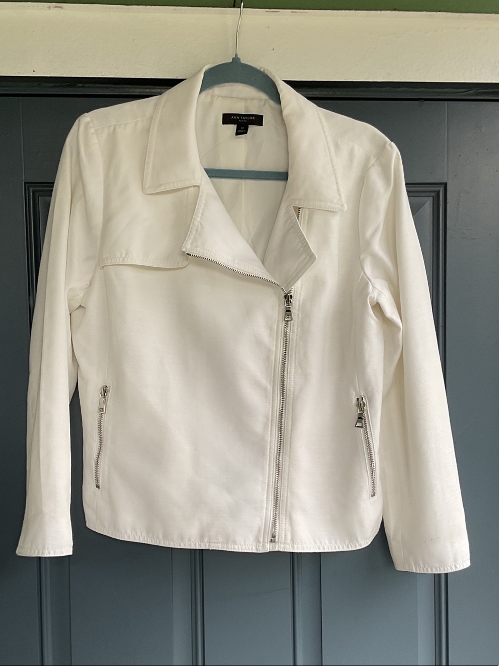 Ann Taylor White Asymmetrical Zip Leather Moto Jacket, Size 12P